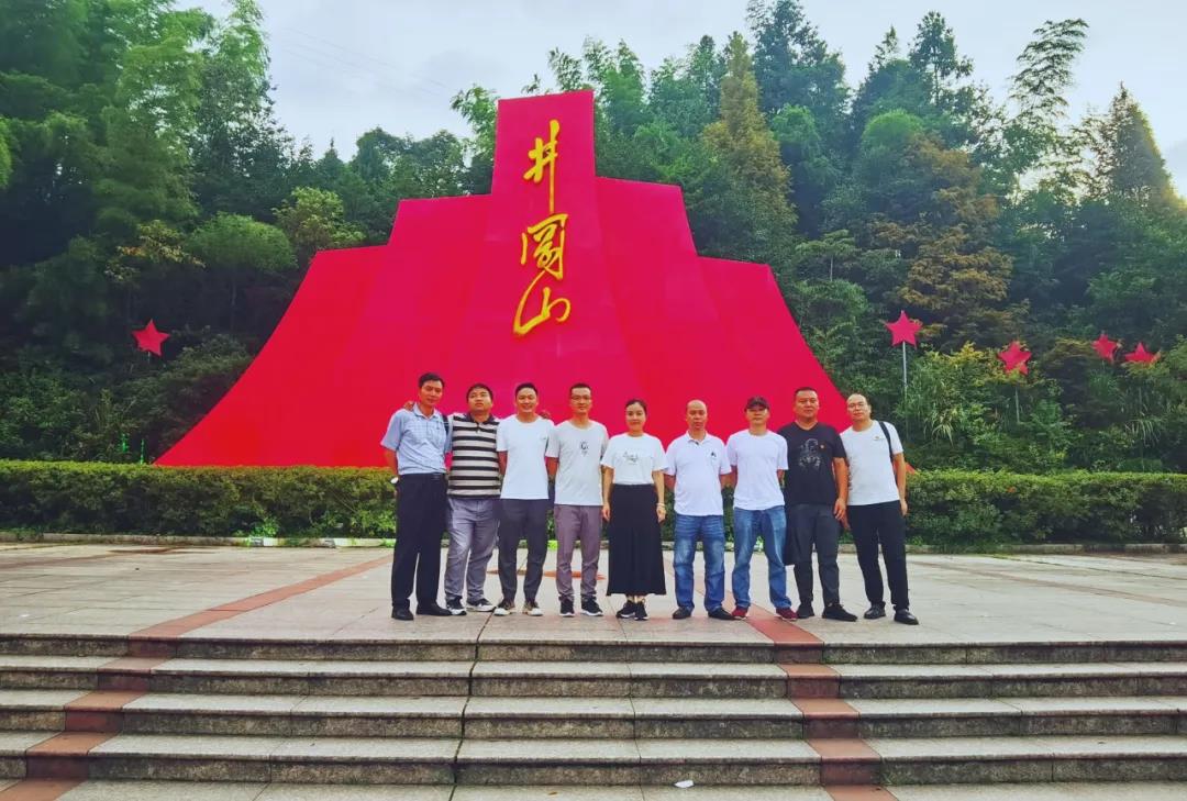 Zhengbo Party Branch held the "Often 6+X" theme party day activity in August